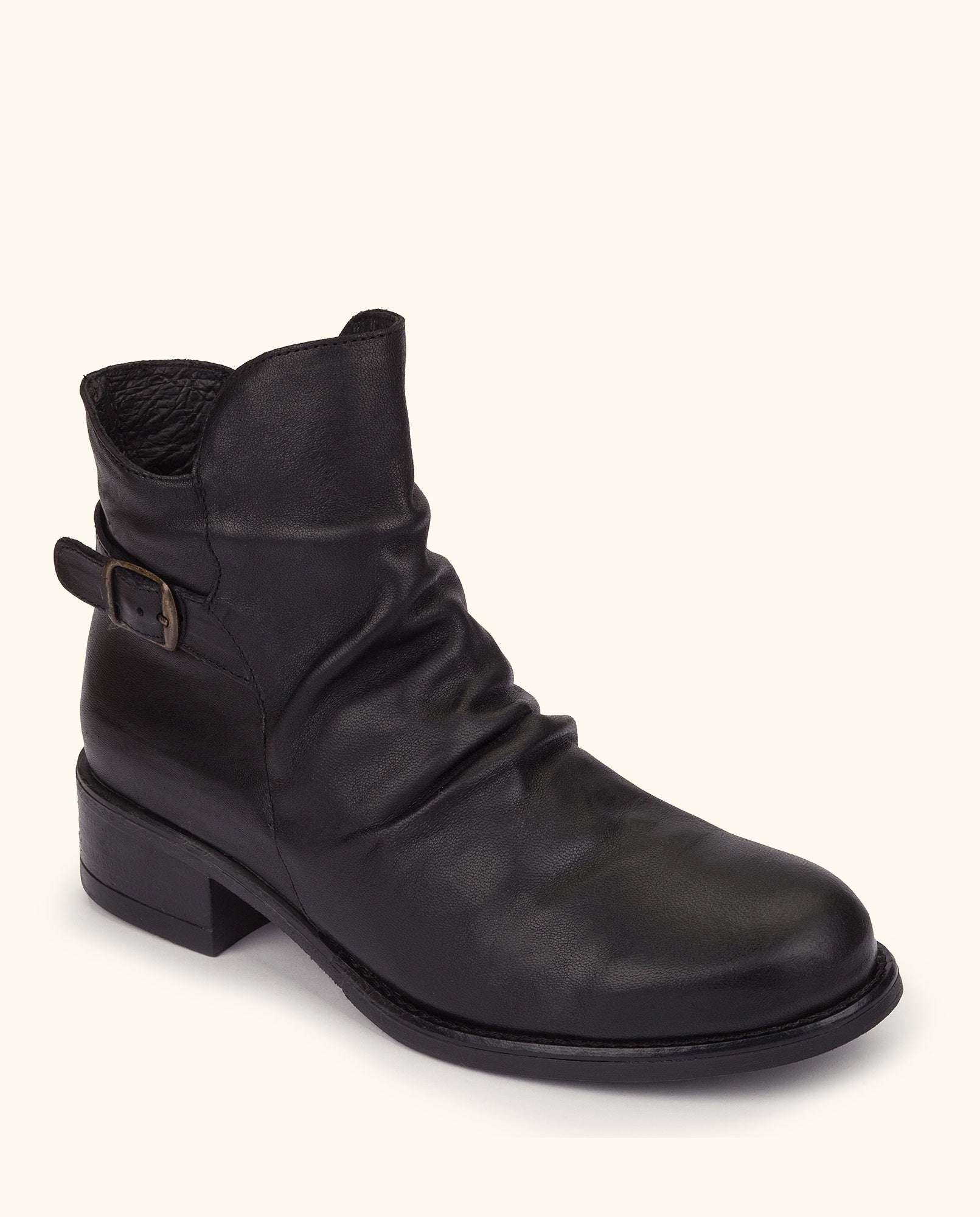 Flat ankle boot MONS-002 black